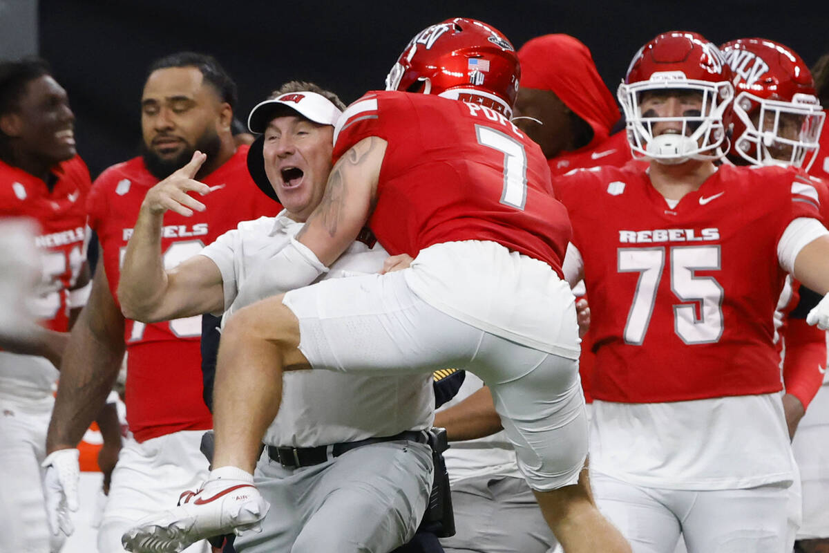 UNLV football remains undefeated with shootout win over Air Force | UNLV Football | Sports | UNLV